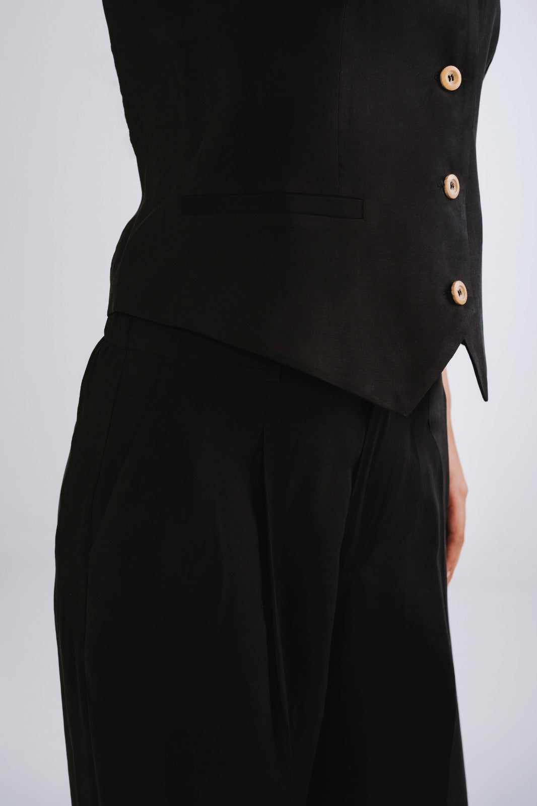 Gabri's Tailored Flow Set