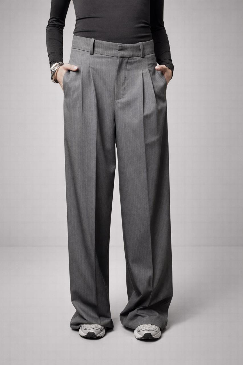 Mid-Rise Double Pleated Stripped Pants