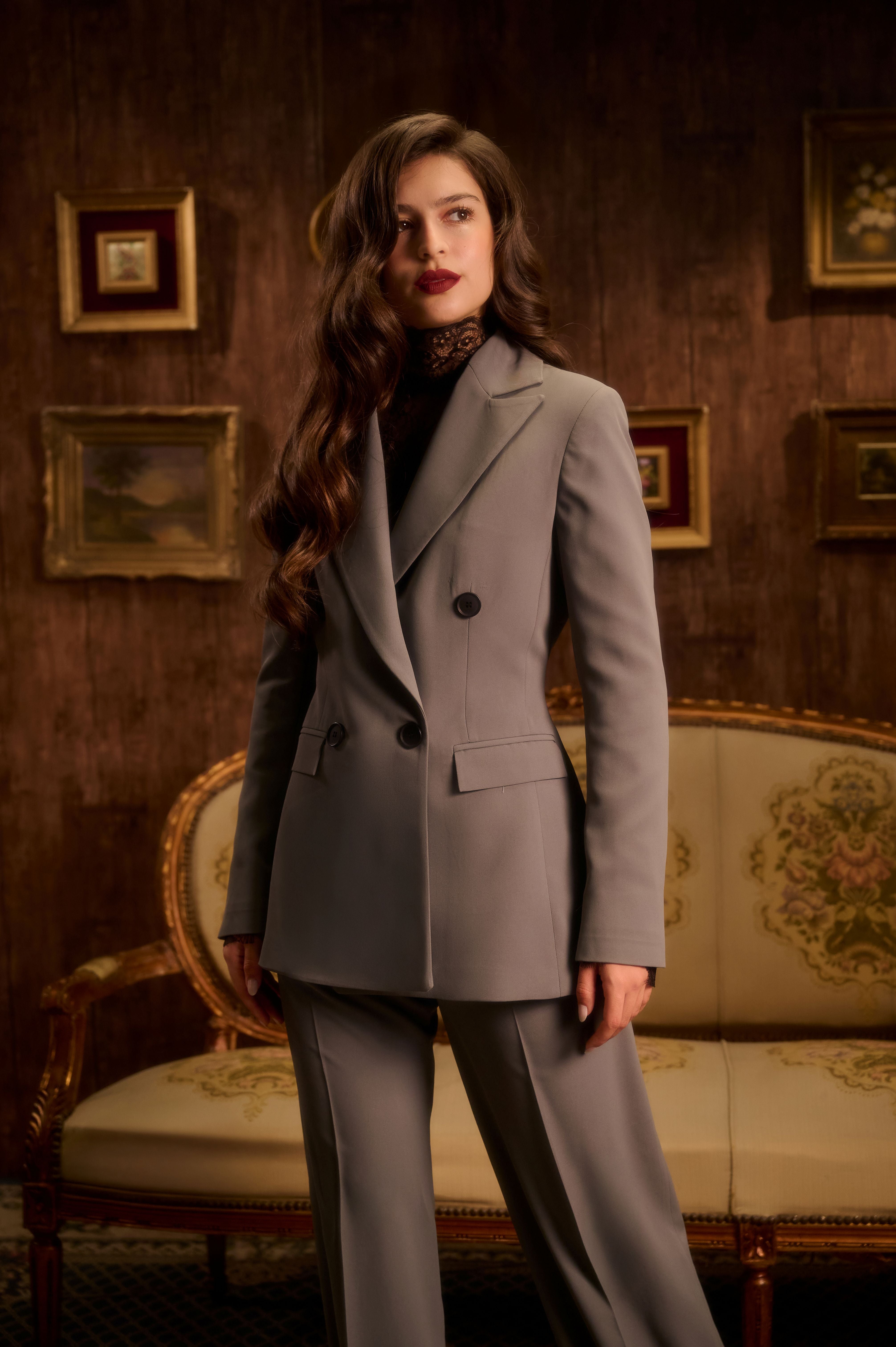 The Currer Bell Suit